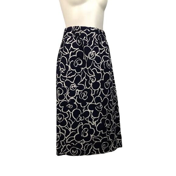 Vintage 1980s Navy Blue and White Floral Skirt with Pockets / Women’s M/L - Picture 1 of 5